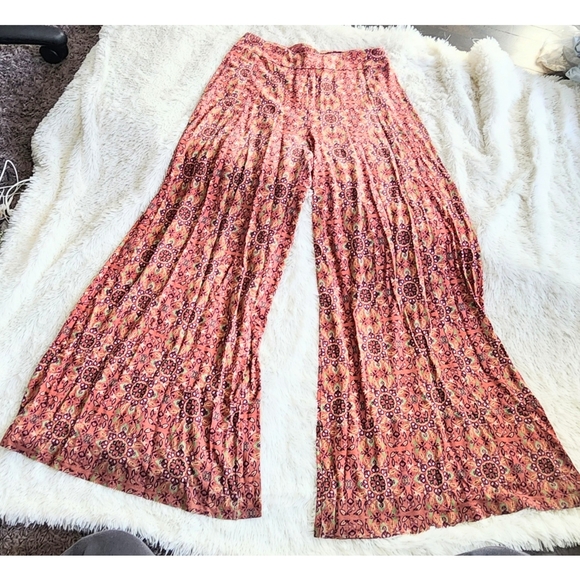 FARM Rio Pants - Anthropologie Farm Rio boho patterned wide leg stretchy comfy pants size medium